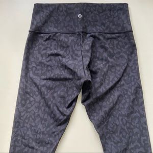 Lululemon Leggings Size 10 Wunder Under 28 inch